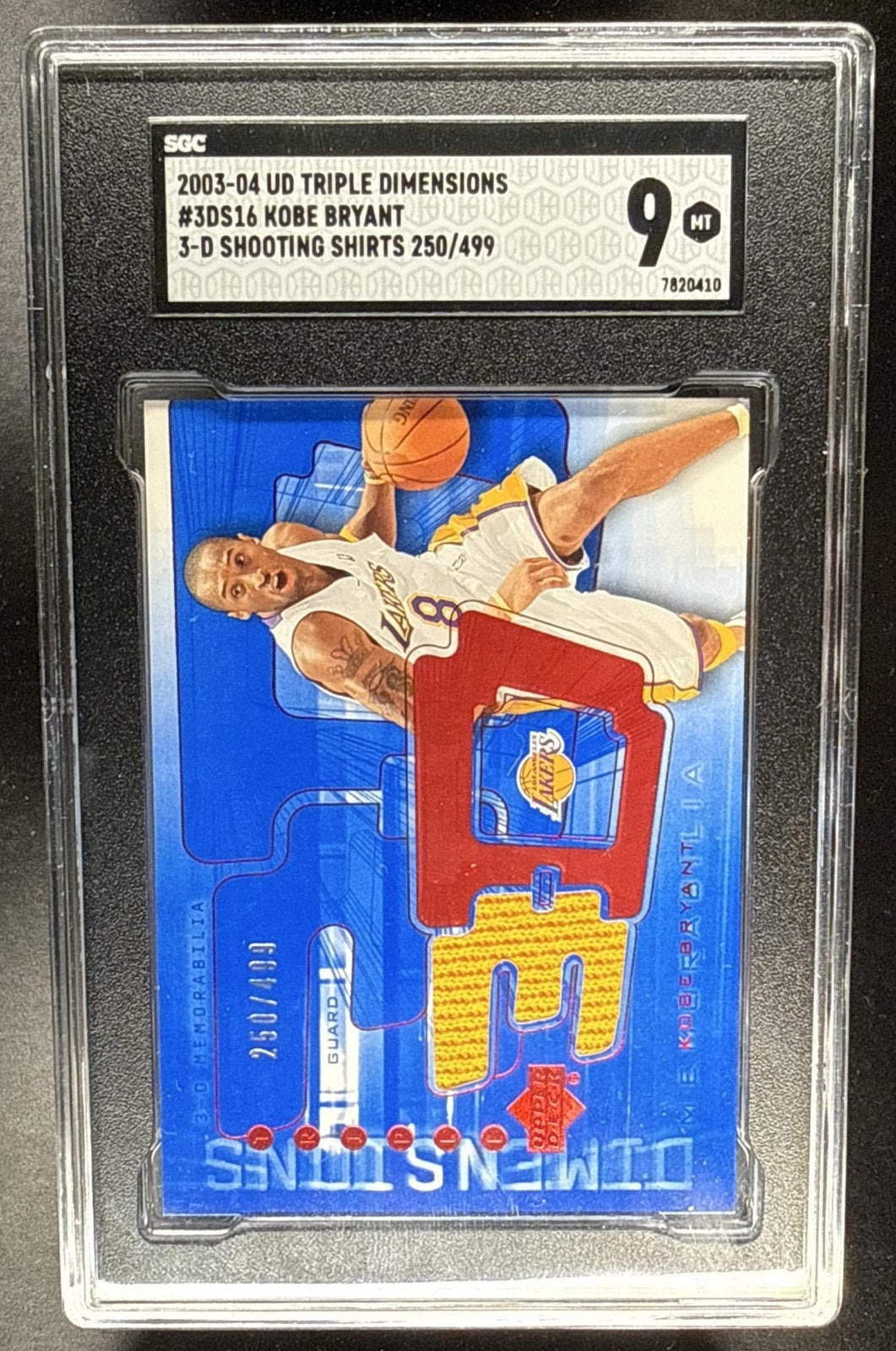 2003 UD TRIPLE DIMENSIONS #3DS16 KOBE BRYANT PATCH /499 SGC 9