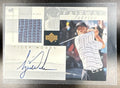 2002 UPPER DECK TIGER WOODS #TW-AFF FAIRWAY FABRICS SIGNATURES SILVER PATCH AUTO