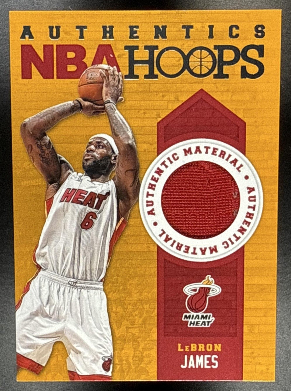 2013-14 PANINI HOOPS LEBRON JAMES #18 AUTHENTICS PATCH HEAT