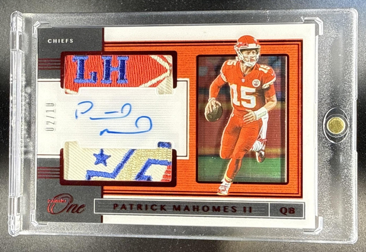 2019 PANINI ONE PATRICK MAHOMES II #179 RED /10 PATCH AUTO CHIEFS